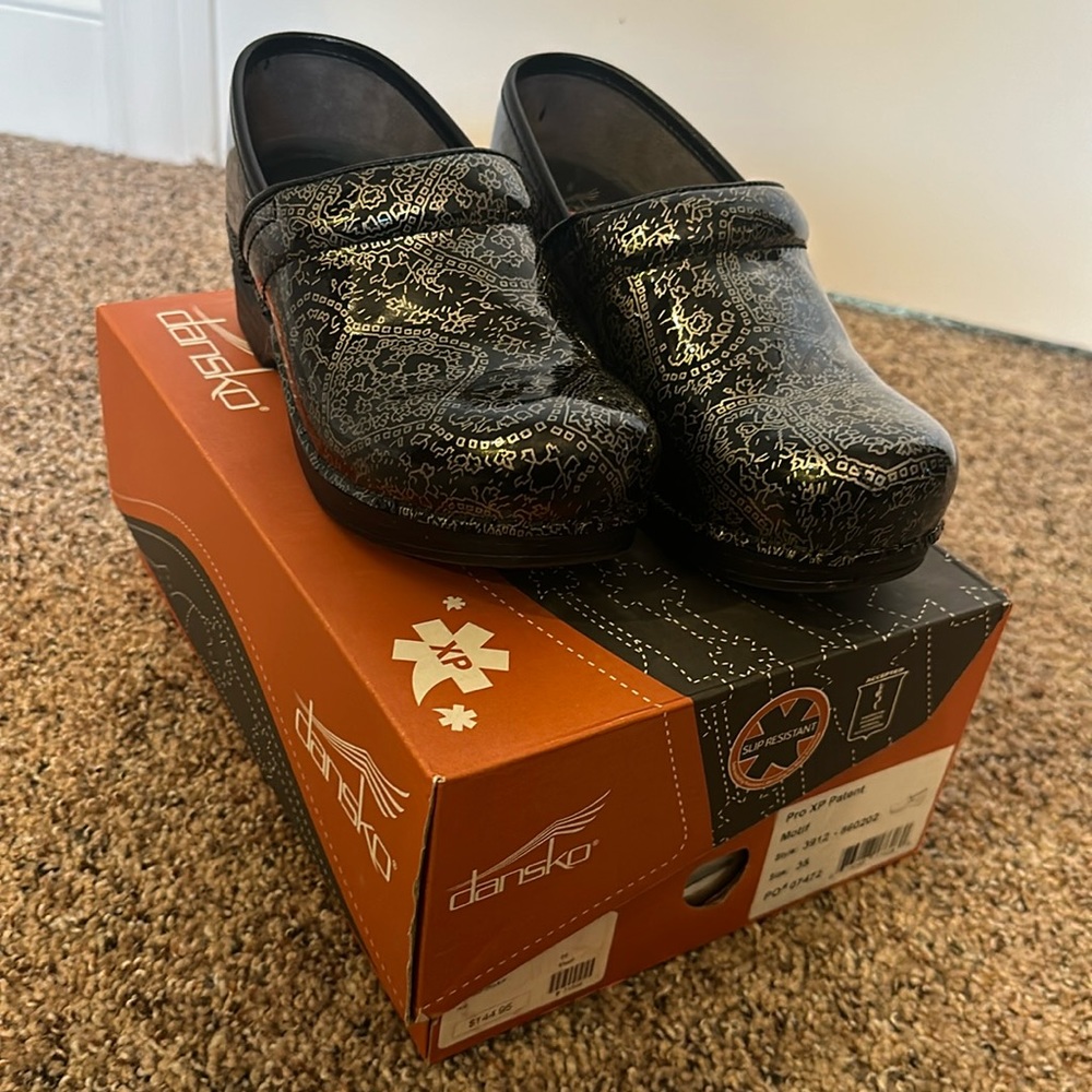 Dansko Pro XP Patent shoes